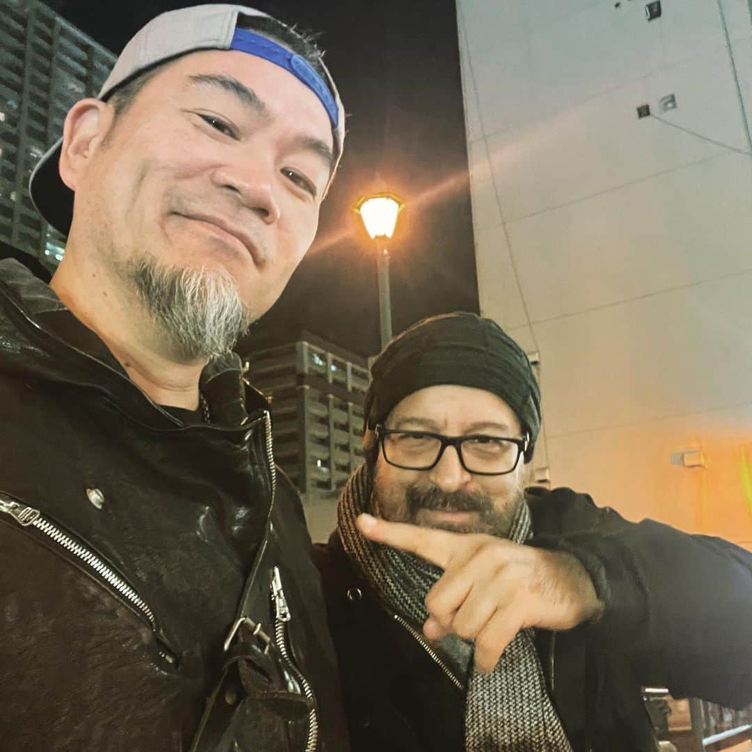 野崎森男さんのインスタグラム写真 - (野崎森男Instagram)「ありがとう2022  本当に最高の１年でした！  2023は更に楽しく ロックンロールに行きますよ！  お世話になった皆様 本当にありがとうございました！  #ヤマダインフラテクノス  #backlash #isamukatayama  #takumakoga #ma_detailing #なかざわ腎泌尿器科クリニック #ATELIERZ #mycars #morimax」12月31日 17時14分 - morio_max