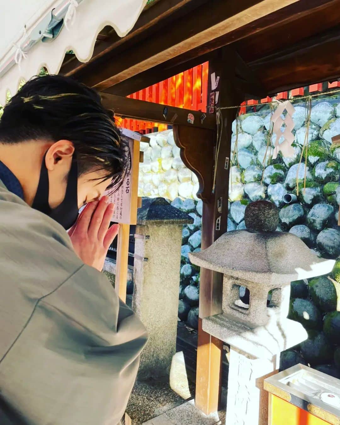 小澤海斗のインスタグラム：「148歳まで生きられますように。で合ってるよな？  #糞な2022もありがとう #最高になる2023年も宜しく」