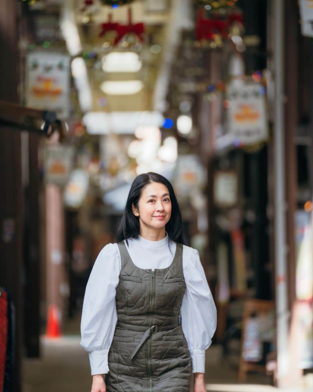 前田文香さんのインスタグラム写真 - (前田文香Instagram)「みなさん🌸  2022年は大変お世話になり、ありがとうございました。  これまで体験したことのない事、また苦手だと思っていた事にも挑戦する毎日でした。  とても刺激的で、成長の大きい、変化に富んだ一年！  みなさんへの感謝なしに、今日の私はありません。  ありがとうございます✨  素敵な年の瀬をお迎えください  2022年12月31日　　　ふみか🌸🐚  📸photographer すけまるさん／奈良町 @eekao.gram」12月31日 17時36分 - fumika.maeda