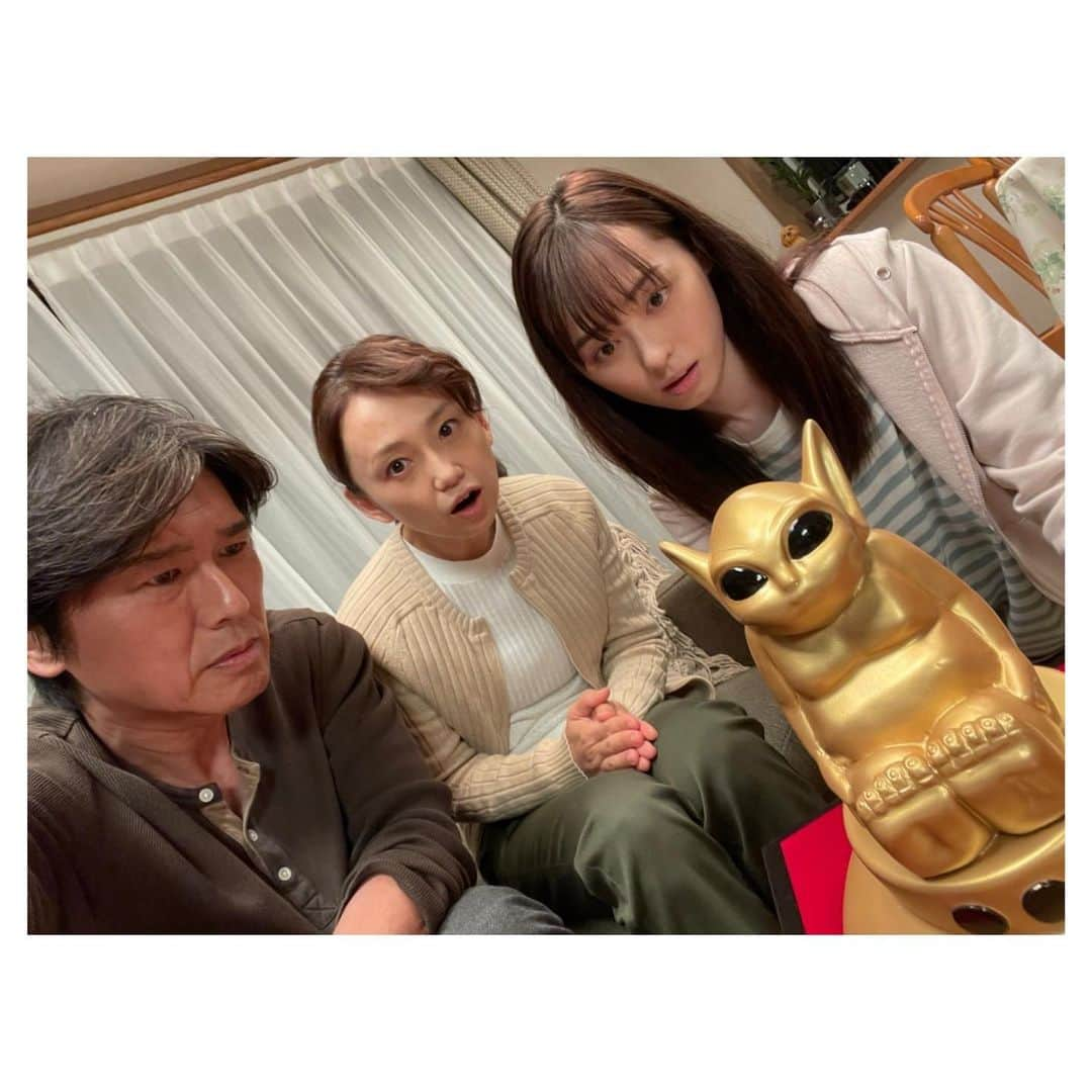 福原遥さんのインスタグラム写真 - (福原遥Instagram)「. 大好きな方々にたくさん出会えた年。 そして本当にたくさんの方々に支えて頂き、乗り越えられた年。 皆様に心から感謝致します。 とても幸せな1年でした✨」12月31日 17時52分 - haruka.f.official