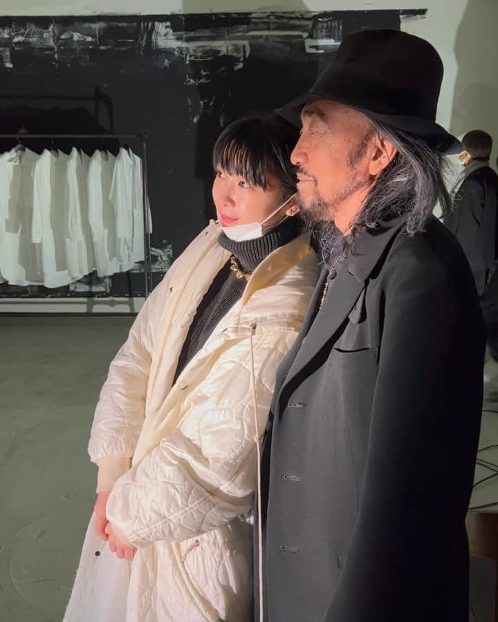 老月ミカのインスタグラム：「2022👋🏻🌅  今年は体が言うことを聞いてくれなかったり自暴自棄になることも多かったですが着々と好きを実現できたそんな一年でした🌹  来年は更に大きなチャレンジがあるのでがんばります 良いお年を🤱  #2022」