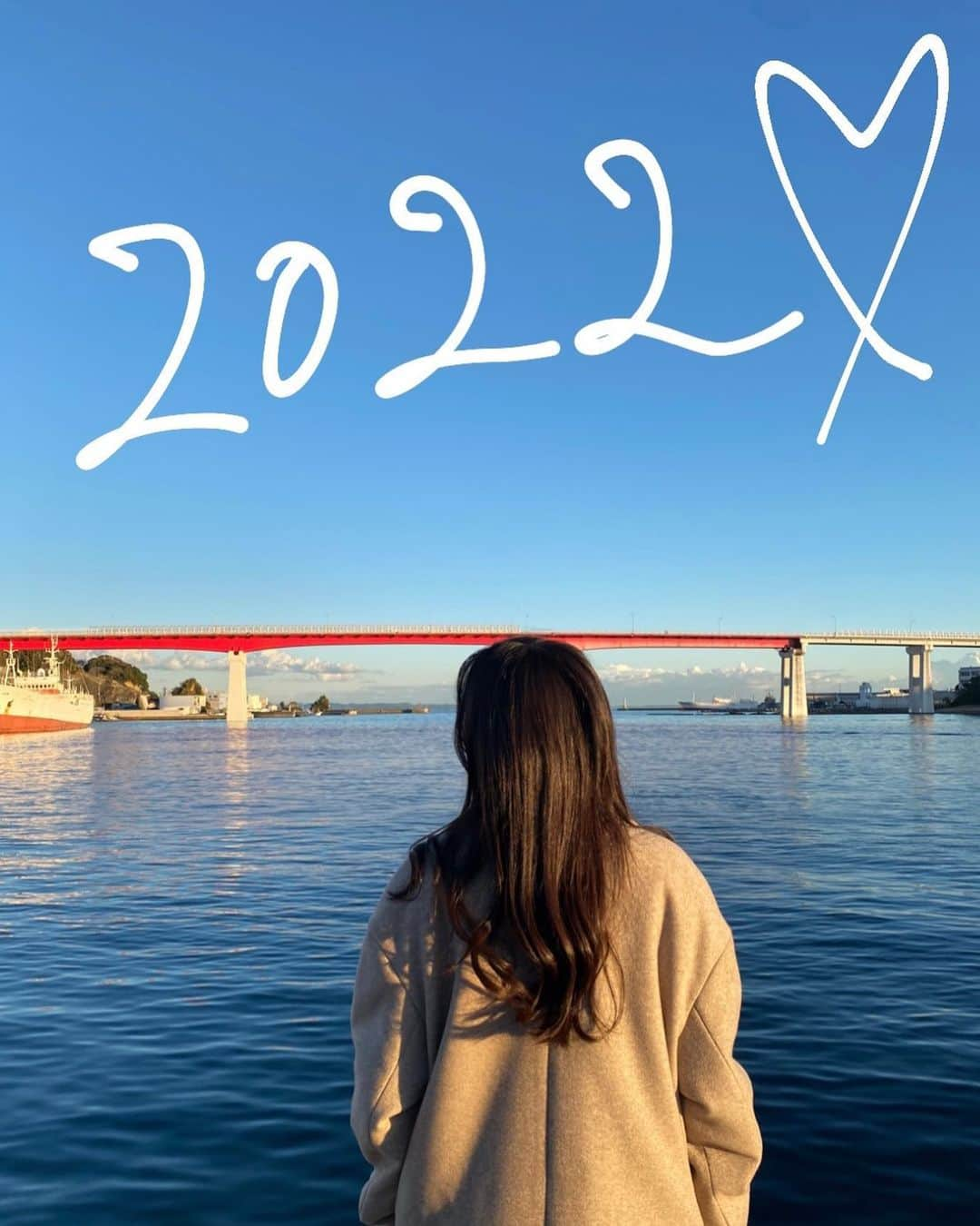 宮本和奏さんのインスタグラム写真 - (宮本和奏Instagram)「2022  沢山の愛と幸せをありがとう❤︎ みんなのお陰で最高な1年になりました！  今年は直接会う機会も頂けてみんなの大切さを改めて 実感したなと思います  応援してくれたみんな、関わって下さった全ての方に 感謝の気持ちでいっぱいです☺️  来年もよろしく！良いお年を！ ・ #宮本和奏」12月31日 18時23分 - lespros_wakana5