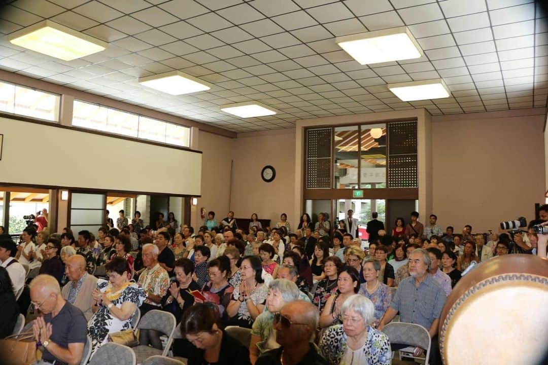 Honolulu Myohoji Missionさんのインスタグラム写真 - (Honolulu Myohoji MissionInstagram)「Please join New Year's Blessing in 2023 on Jan. 1 at 10 a.m.」12月31日 12時38分 - honolulumyohoji