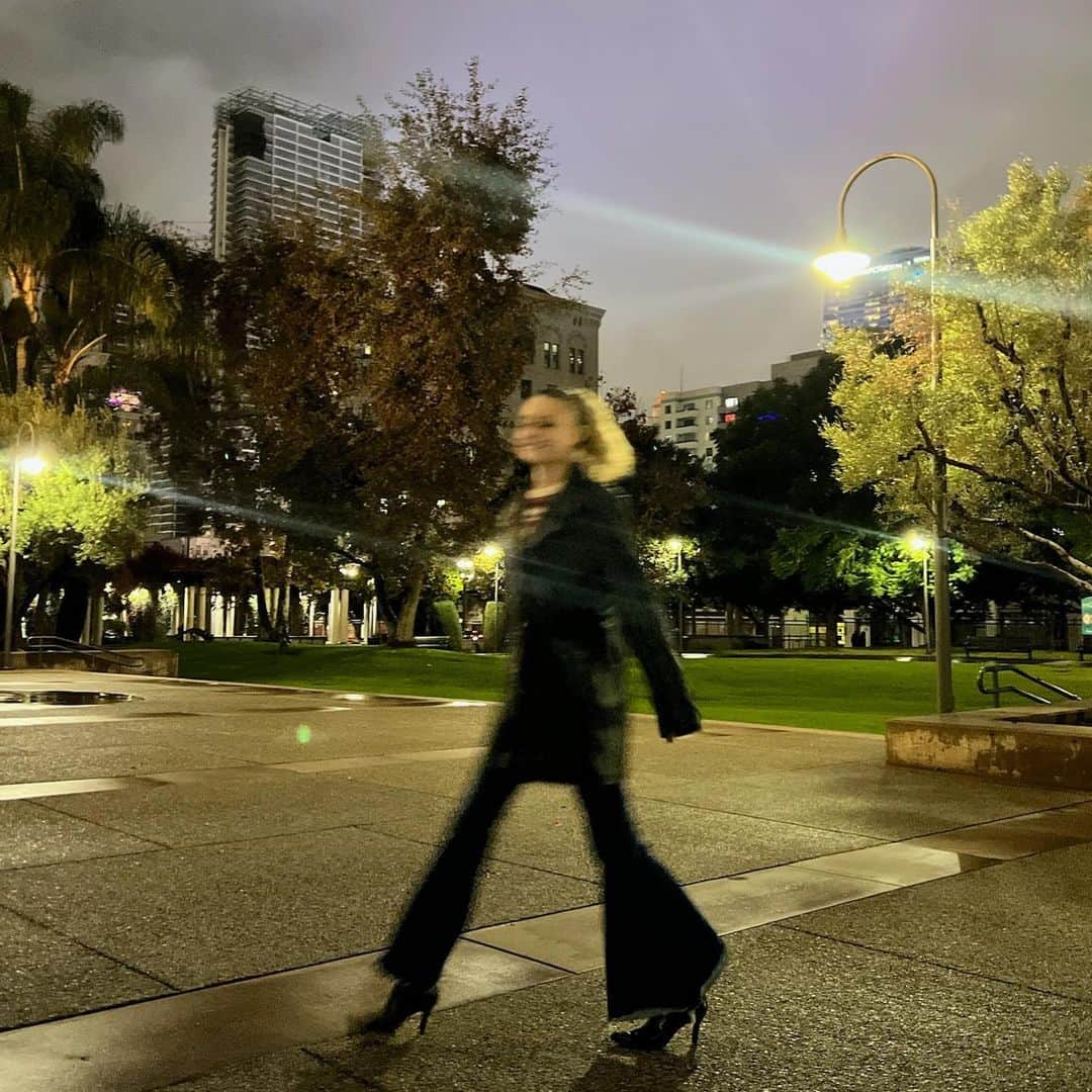 Ruby Rose Turnerのインスタグラム：「a few moments over the past year with some of my favorite people.   hope this new year is beautiful for you :) see ya in 2023 xo🫶🏼」