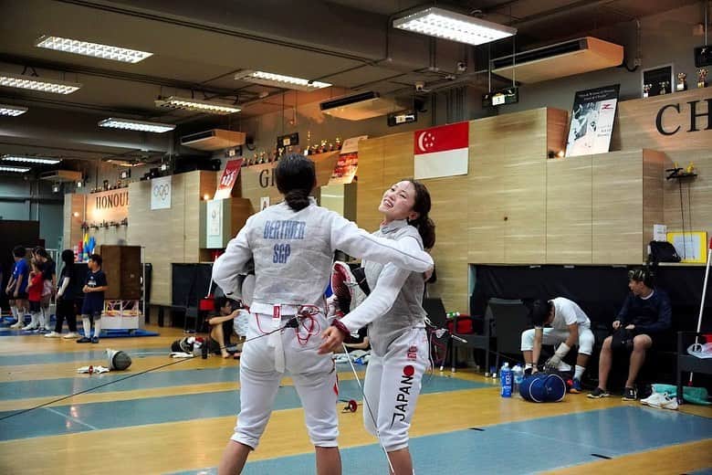 東晟良のインスタグラム：「Thank you for having us Z fencing! @josephdavinengert  It was just 3 days but I had many good experiences on this camp/trip 🤺🌳☺️ Now I love Singapore 🇸🇬  Thank you for good photos 📸✨ @nghocksing」