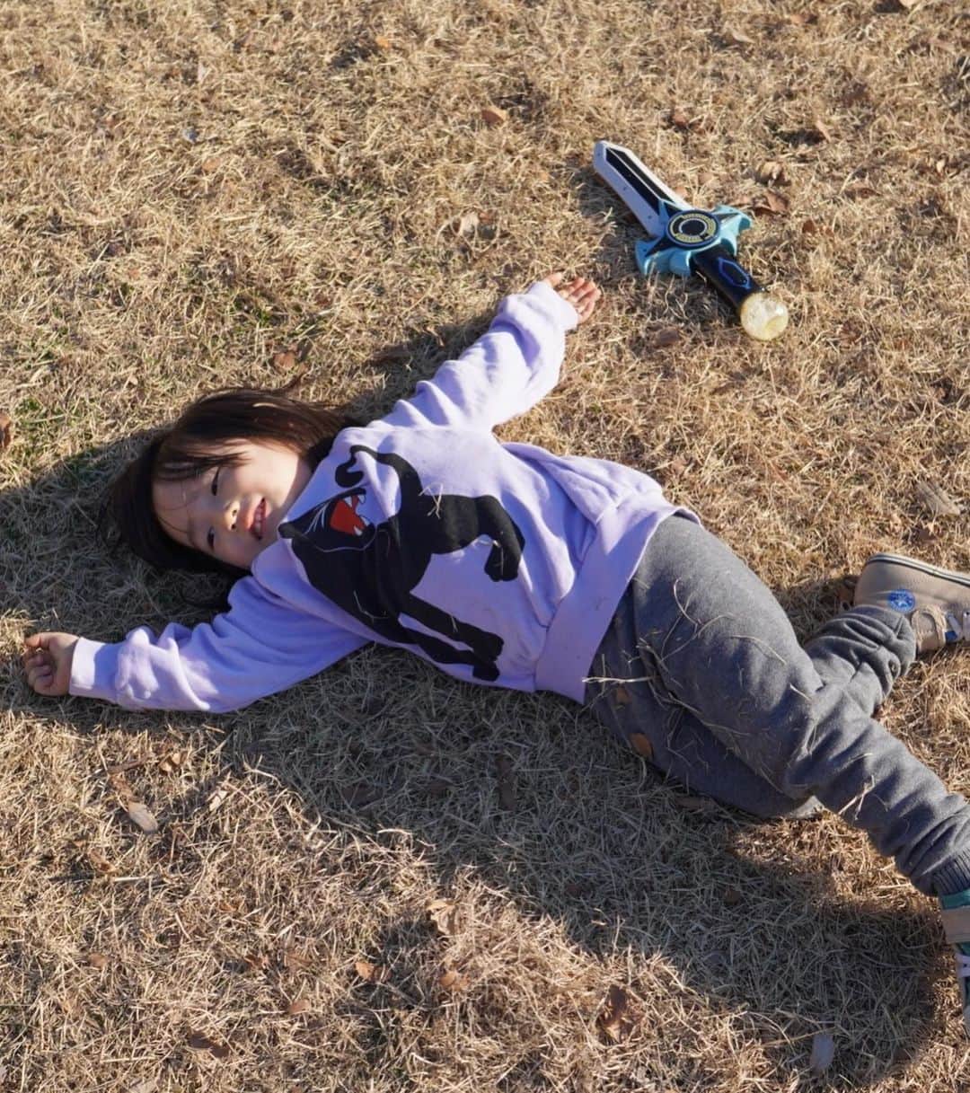 武田祐介さんのインスタグラム写真 - (武田祐介Instagram)「先日、息子氏3歳になりました。 わんぱくです。 また一年元気に育っておくれ。」12月31日 14時37分 - yusuke_takeda_