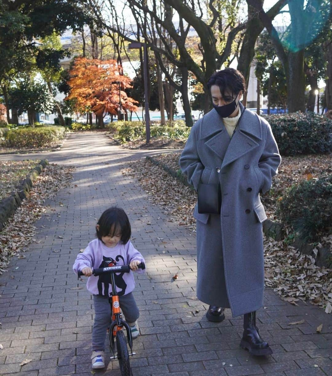 武田祐介のインスタグラム：「先日、息子氏3歳になりました。 わんぱくです。 また一年元気に育っておくれ。」