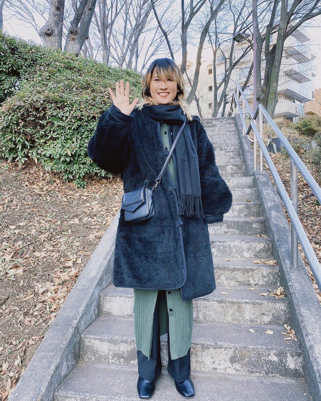 HAYAMIのインスタグラム：「2022お世話になった皆様 ありがとうございました！ 良いお年をお迎えください〜！ ばいばい2022！」