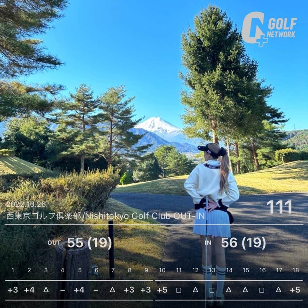 横川ミナさんのインスタグラム写真 - (横川ミナInstagram)「. コンペ⛳️ 富士山がずっと見えてて気持ちよかったけど調子悪すぎました🤣 未だに100超える日もある🫥 上手くなっては下手になっての繰り返し🫥 来年こそは目指せ80台🤘✨✨✨ . ※なんか私のインスタがおかしいのか動画のサイズが動かせずボール見えてません🥲 . . . #ゴルフ #ゴルフ女子 #ゴルフコーデ #ゴルフウェア」12月31日 15時27分 - miiina__y