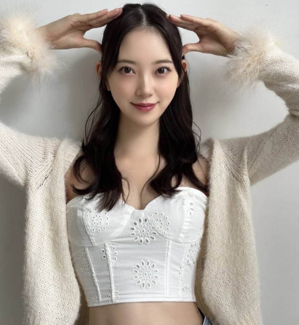 堀未央奈さんのインスタグラム写真 - (堀未央奈Instagram)「🐇 今年も一年お世話になりました！ 有難いことに沢山の作品に出させて ...