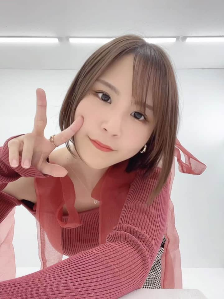 五十川ちほのインスタグラム：「2022年も皆さまありがとうございました🥹🧡 . 今年もみんなに会えてハッピーな1年でした！( ⁎ᵕᴗᵕ⁎ )✨ そして自分の中で、今までの集大成のようなそんな1年だったかなぁと。 . . . 2023年もみんなが笑って幸せに過ごせるように願ってます🫶 良いお年を๑ ᷇ 𖥦 ᷆๑)♡」