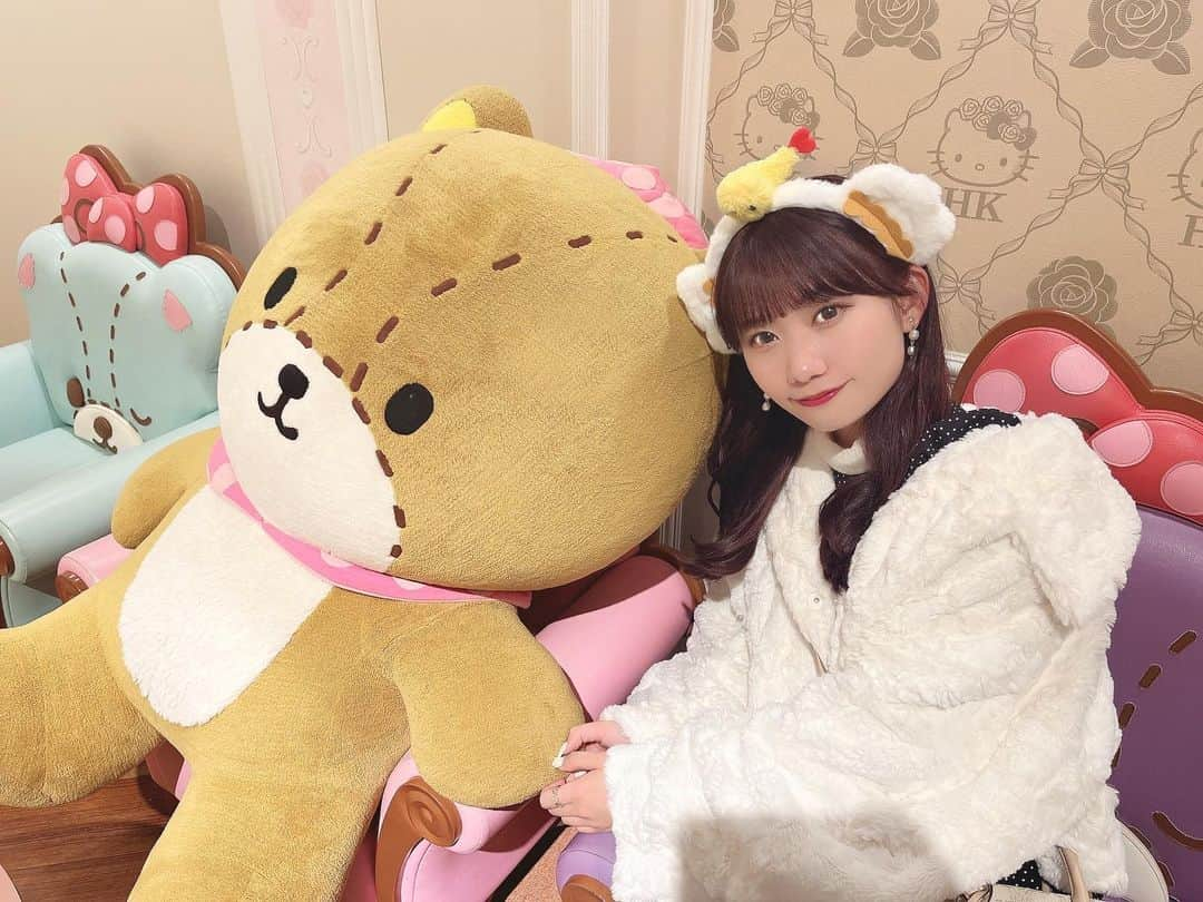 木﨑千聖のインスタグラム：「. ⁡ サンリオピューロランドでのお写真 🧸🎀 ⁡ 2022年 ありがとうございました ♡ ⁡ 今年は変化のある1年でしたが 変わらず応援してくださるみなさんのおかげで 笑顔溢れる素敵な1年となりました 😌 ⁡ 毎日健康に過ごせてよかったです 🪄 来年も健康第一！で頑張ります ！ ⁡ みなさん良いお年を ♡ ⁡ ⁡ #サンリオ #サンリオピューロランド #ピューロランド  #こぎみゅん #年末 #大晦日 #2022  #sanrio #sanriopuroland #instagood #japanesegirl」