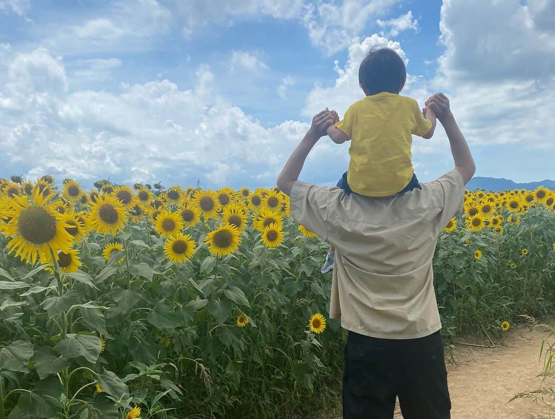 佐藤謙介さんのインスタグラム写真 - (佐藤謙介Instagram)「. 2022年ありがとうございました。 関わってくれた全ての方々に感謝します。  よいお年を！  #2022 #2023 #新年 #感謝」12月31日 20時18分 - ks080119