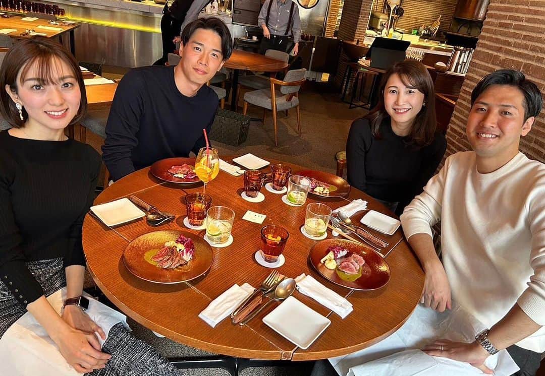 のインスタグラム：「2022年もありがとうございました！  結婚やコロナ禍でのFWの出場など一生の思い出ができた濃い一年になりました。  大晦日の今日も新たな出逢いがありとても嬉しかったです😄  2023年も新たな思い出ができるのが楽しみです！ 来年も宜しくお願いします！  #大晦日  #2022  #感謝」
