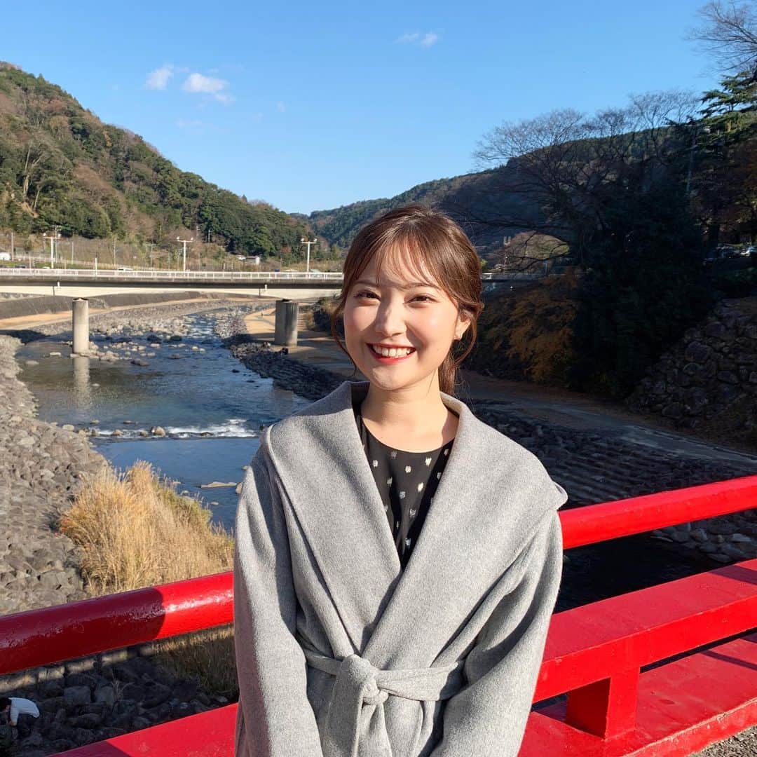のインスタグラム：「. 2022年ありがとうございました✨  また一年駆け抜けられたことに 感謝です☺️🙏 応援してくださる方、 お仕事で関わる方、 周りで支えてくれる方、 本当にお世話になっています！  生放送や中継、収録ではもちろん ギャルやおフェロに変身したり 素晴らしい方々へのインタビューなど とっても充実していました💓  皆さんにとってどんな一年でしたか？ 来年も輝きますように✨  良いお年をお迎えください！  . . . .」