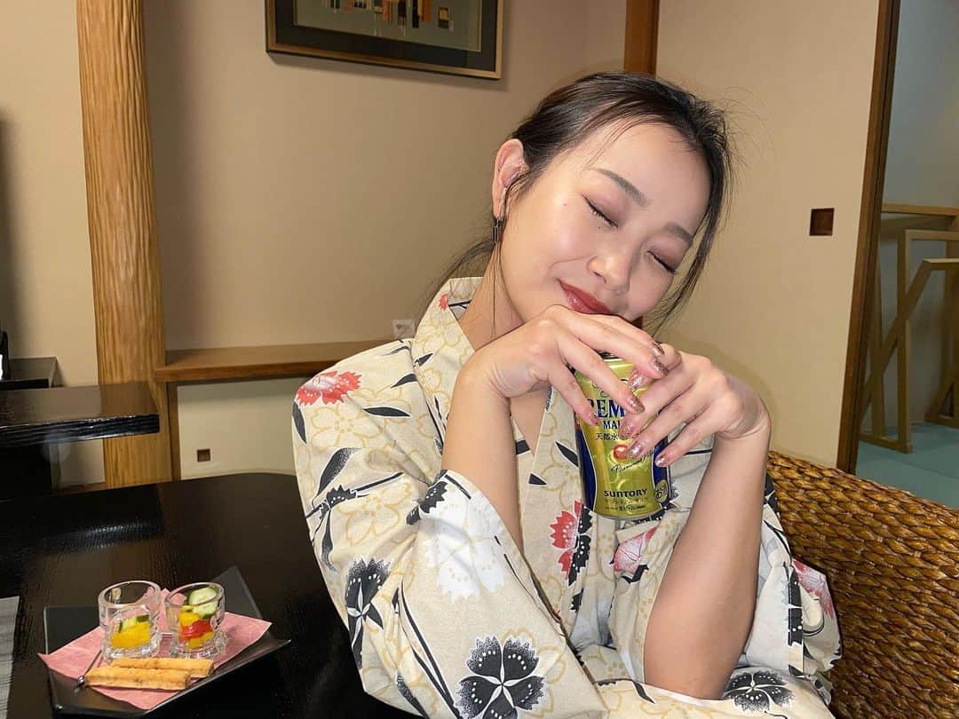 のインスタグラム：「今年もありがとうございました🙇‍♀️♡。 2022年、お疲れさまです！」