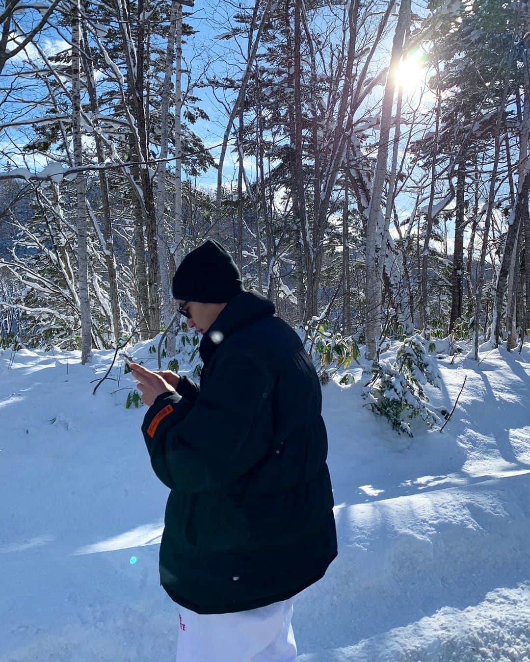 Nao Takahashi SHIMA Harajukuさんのインスタグラム写真 - (Nao Takahashi SHIMA HarajukuInstagram)「2022年お疲れした 2023年はもっと沢山仕事の お知らせ出来ると思います 2023年も邁進します 来年もよろしく！」12月31日 21時22分 - naotakahashi31