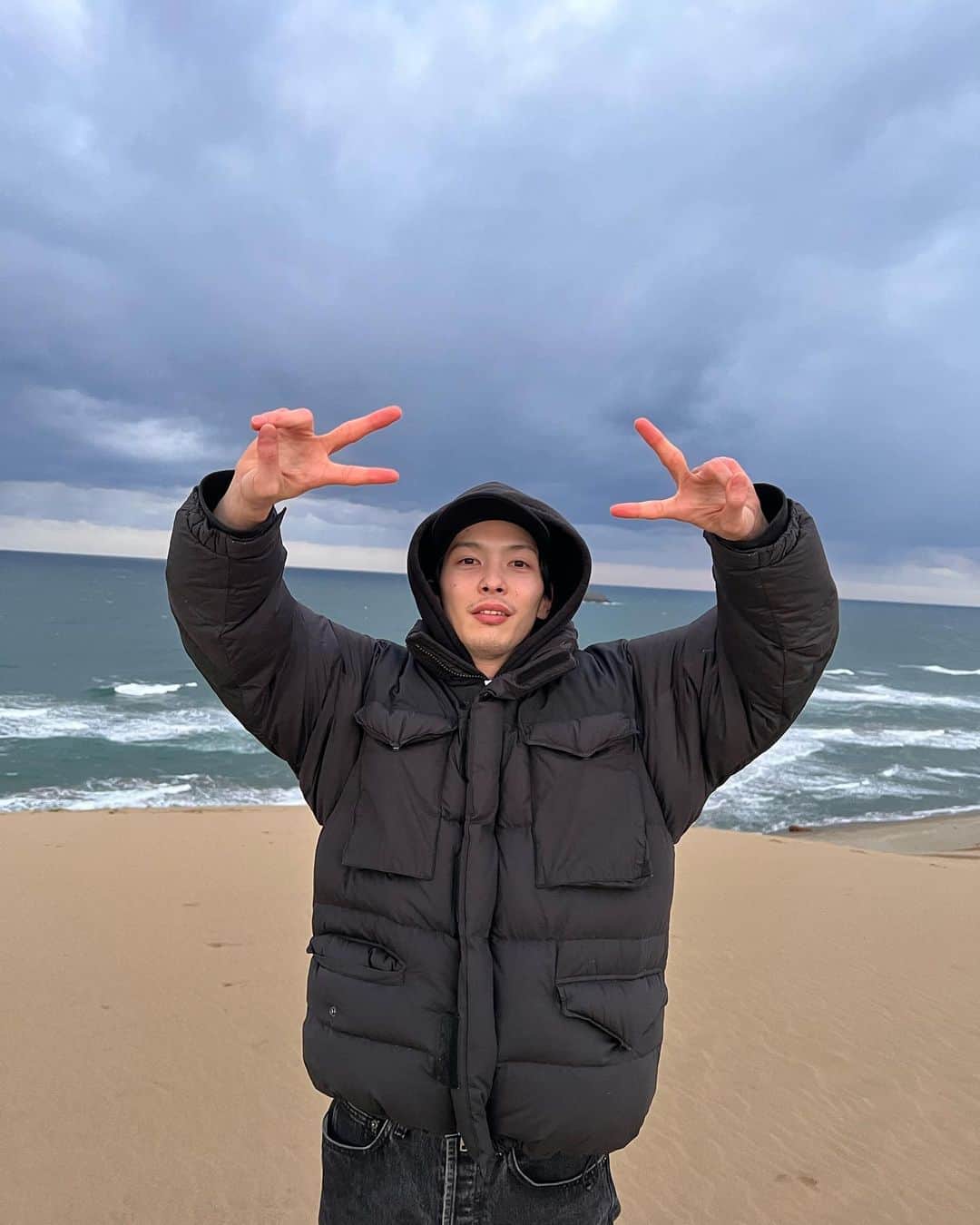 守屋光治のインスタグラム：「22年もありがとうございました。 23年もよろしくお願いします👋」