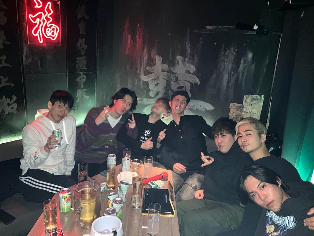 佐野大和のインスタグラム：「2022年締めくくり 来年度も宜しくお願い致します👏 #アホになる会 #つばさんとあつし逃亡」