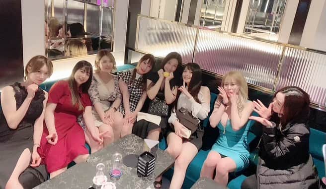 橋本れいかのインスタグラム：「. こっちゃん♡ おつかれさまでした😭✨  レッドドラゴンで会えて、お話しできたり一緒にお席に着かせてもらったり、嬉しかったです。 これからも仲良くしてねって、嬉しかったです。 落ち着いたらみんなでご飯行きましょう🍴💗  ୨୧┈┈┈┈┈┈┈┈┈┈┈┈┈┈୨୧  Twitter新しくなりました ↪︎ reikasensei1023  よろしくお願いします♡  #橋本れいか #れいか先生 #レッドドラゴン #RedDragon #六本木 #キャバクラ #ドレス #ただいま #フォローしてね ♡♡  #古川いおり ちゃん #引退 #おつかれさまでした」