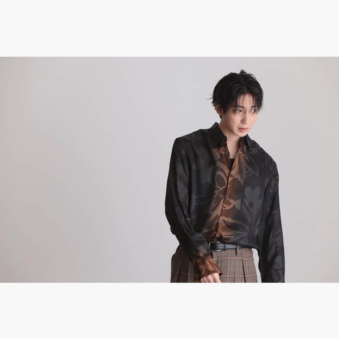 のインスタグラム：「2022年支えてくれた皆さん、出会ってくれた皆さんありがとうございました。 2023年もどんどん挑戦していきたいと思います。よろしくお願いします！」