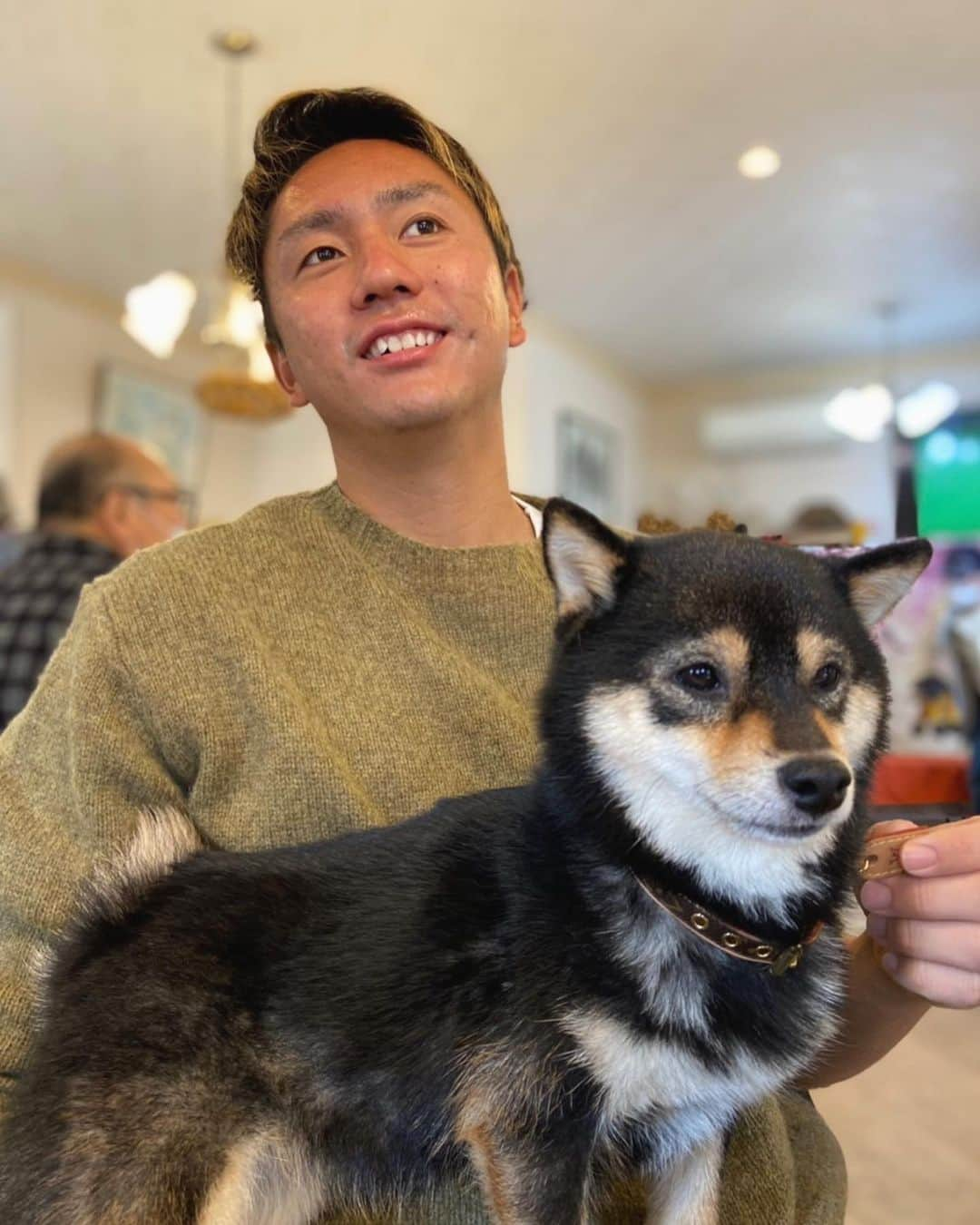 吉野恭平さんのインスタグラム写真 - (吉野恭平Instagram)「2022年ありがとう！⚽️🐶 皆さん良いお年を！！」12月31日 21時57分 - kyohei_yoshino5