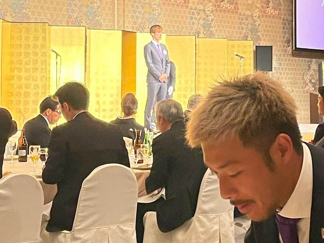 大前元紀さんのインスタグラム写真 - (大前元紀Instagram)「2022年もありがとうございました。  いい事も辛い事もありましたが良い1年だったと思います😊 出会に感謝。  ありがとう、京都。  #よいお年を」12月31日 22時08分 - genki_omae10