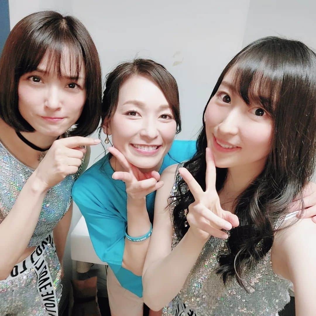 如月さやのインスタグラム：「2022年の思い出シリーズ✨️ マスカッツ10周年ライブの大好きな先輩たちとのお写真📷💕 #2022 #恵比寿マスカッツ #ebisumuscats  #グラビア #live #japanese #girls #cute #sexy #followme #follow」