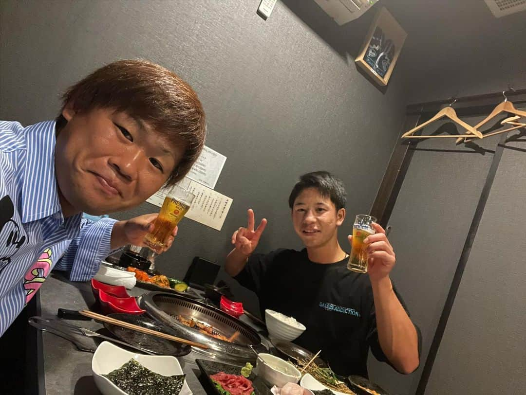 田口麗斗さんのインスタグラム写真 - (田口麗斗Instagram)「2022年ありがとうございました！ 来年は日本一へ！！ 沢山の声援のおかげで最高のパフォーマンスをお見せできたのではないのでしょうか！！ まだまだこれから伸び代ありだと思っています！！！ もっと進化して変化して、 2023年は最強になります！！！ また2023年シーズンも声援よろしくお願いしますね！！  来年は10年目となります！ もっと自覚を持ち自分へ厳しく強い気持ちを持って挑みます！  みんなもう少しで年明けるけど、 良いお年を！！  #田口麗斗  #swallows #ありがとうございます」12月31日 22時29分 - taguchi_34