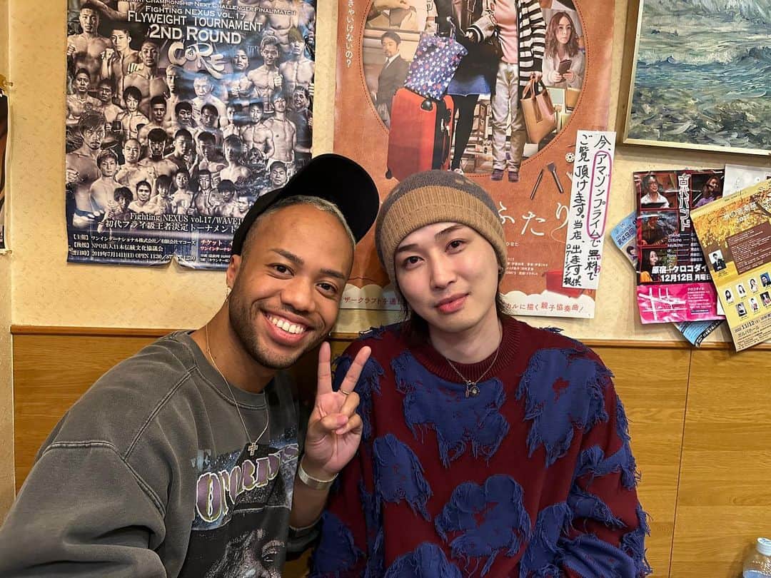 Richesのインスタグラム：「とある日の暴年会🍺 半年振りに吐くまで飲みましたwww そしてみなさん、今年も本当にあざまるくんでした🙏 関わってくれた全ての人に感謝です！！ 来年もよろまるくんです🎍 ・ ・ #リチェス #パリピ #youtube #youtuber #金髪 #黒人 #ハーフ #番号教えて #由比ヶ浜 #tバック #歌舞伎町 #新宿 #東京 #入間 #埼玉 #ガーナ #新潟 #一人暮らし #ミニマリスト #丁寧な暮らし #tokyo #japan #ghana #love #followback #instagramers #tweegram #photooftheday #amazing #smile」