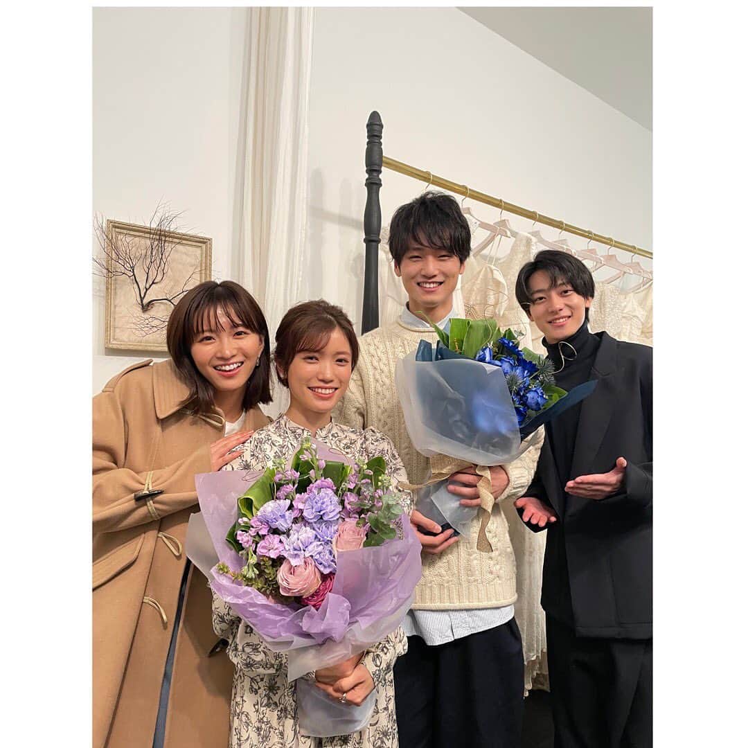 美山加恋さんのインスタグラム写真 - (美山加恋Instagram)「2022年のオフショット どどっと出してみます。  こうみると本当に沢山の役、お仕事に出会えた一年でした。  この写真以外にも沢山。  来年もまた新しい出会いがあることを願い。  ありがとうございました😊」12月31日 22時47分 - miyamakaren