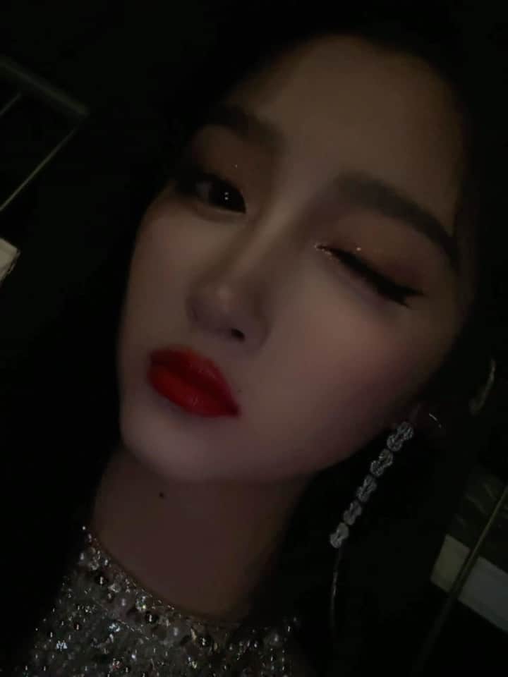 クアン・シャオトン（Guan Xiaotong）のインスタグラム：「happy2023～💕🆕」