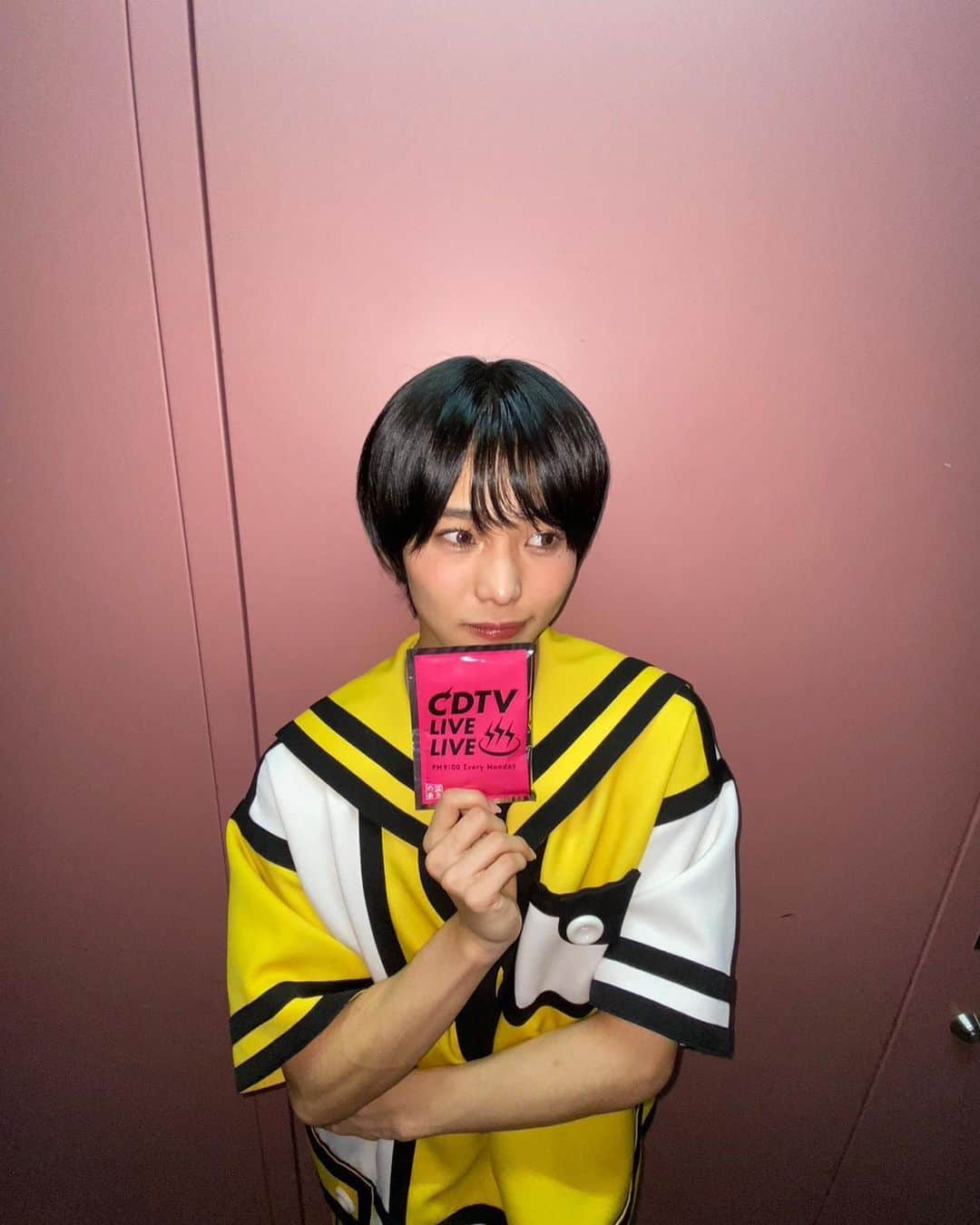 星野晴海さんのインスタグラム写真 - (星野晴海Instagram)「5分後！！23:45〜 TBS『CDTV ライブ！ライブ！年越しスペシャル！2022→2023』  一緒に最高の年越しにしよ🤲🏻💛 2022年チグハグ納めしてください☺︎」12月31日 23時41分 - harumi_supafuru