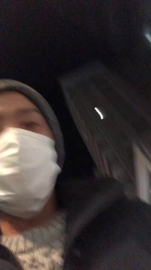 永尾翔のインスタグラム：「2022大晦日 "インスタライブ"護国神社へ 2022年もお世話になりました！！  楽しくワクワクな来年を！」