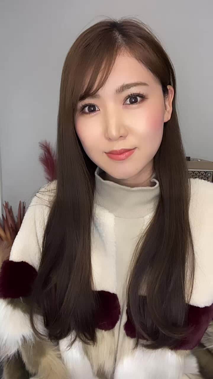 おかゆのインスタグラム：「🎍🐯2022年→2023年🐰🌅 年越しインスタライブ🎸🤩 今年も宜しくお願いします！🌈💫」