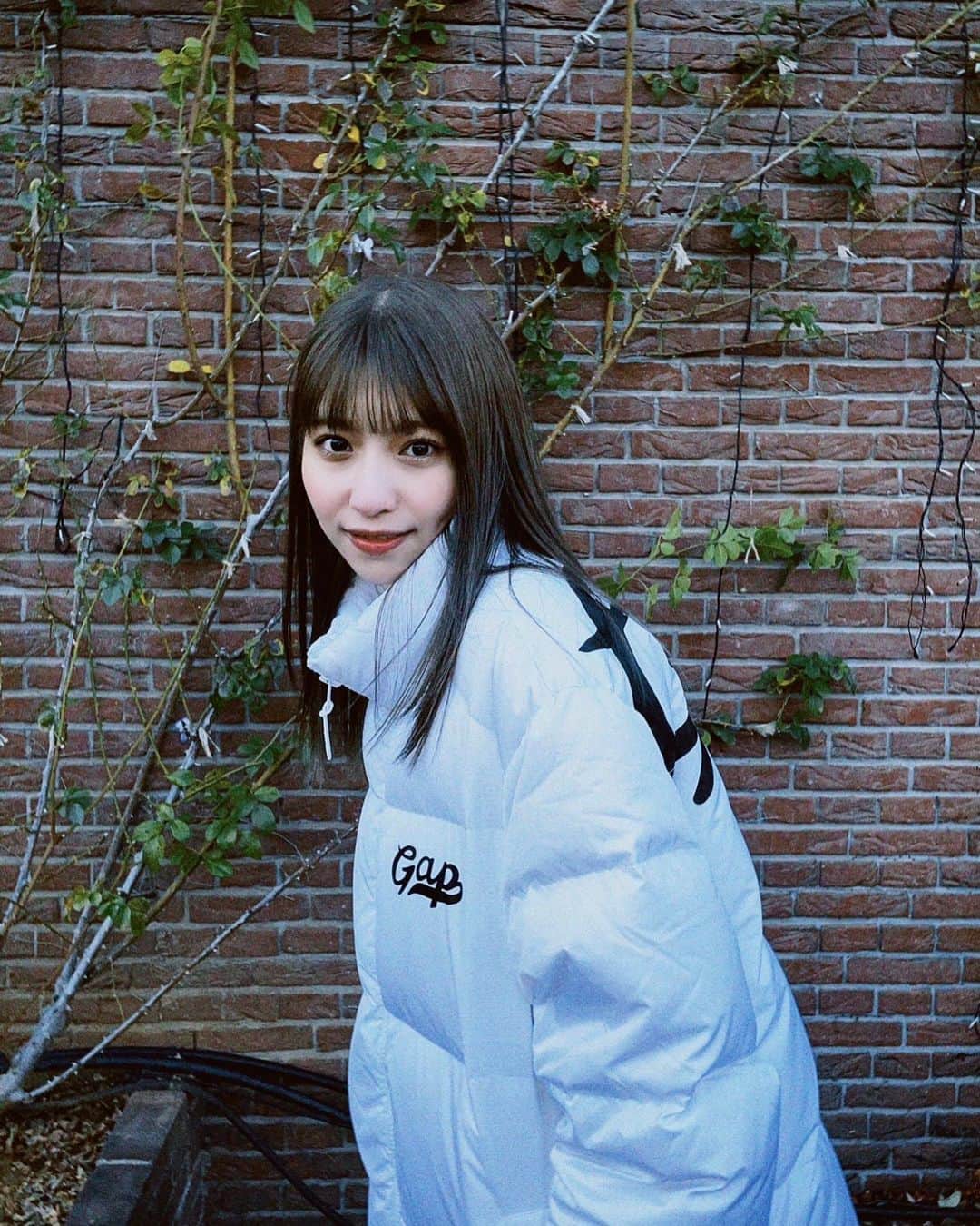 のインスタグラム：「明けましておめでとうございます🎍 . 昨年はありがとうございました! 2023年よろしくお願いします🐰 . . #2023年  #あけましておめでとうございます  #卯年  #私は寅年」