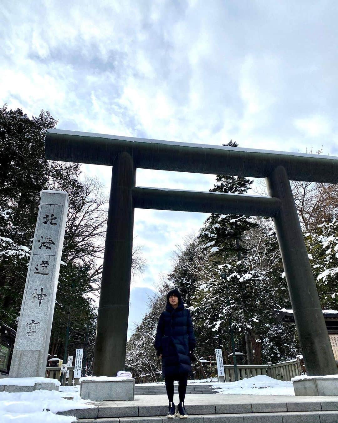 JONTEのインスタグラム：「明けましておめでとうございます🎍 HAPPY NEW YEAR🎶 2023年もよろしくお願い致します🤲 #2023 #元旦」