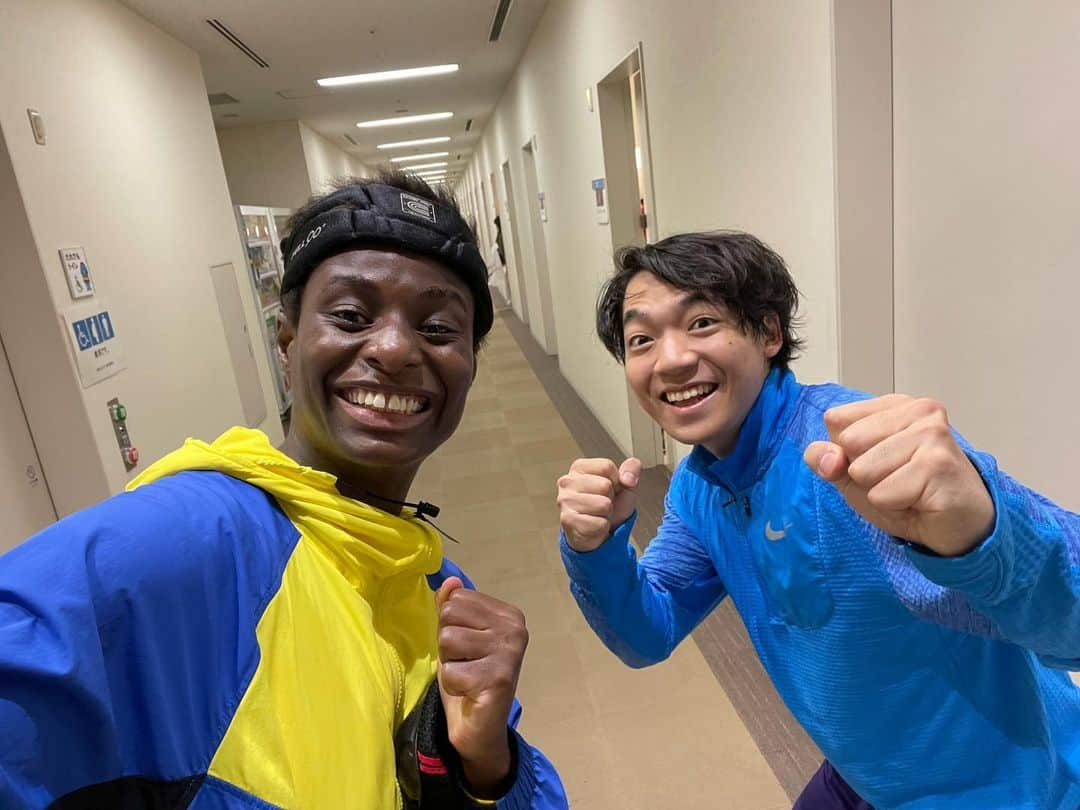 馬瓜エブリンのインスタグラム：「『逃走中』観ていただきありがとうございました！🏃🏽‍♂️💨  生きててたぶん、1番速いダッシュしたと思う…🤣😎  2023年もよろしくお願いします！🙋🏽‍♂️  #逃走中  #逃走中大晦日SP」