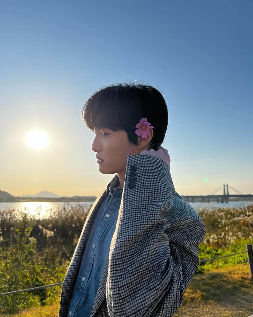 ユン・チャンヨンさんのインスタグラム写真 - (ユン・チャンヨンInstagram)「새해 복 많이 받아요 Happy new year! 💐」1月1日 12時57分 - yooncy1