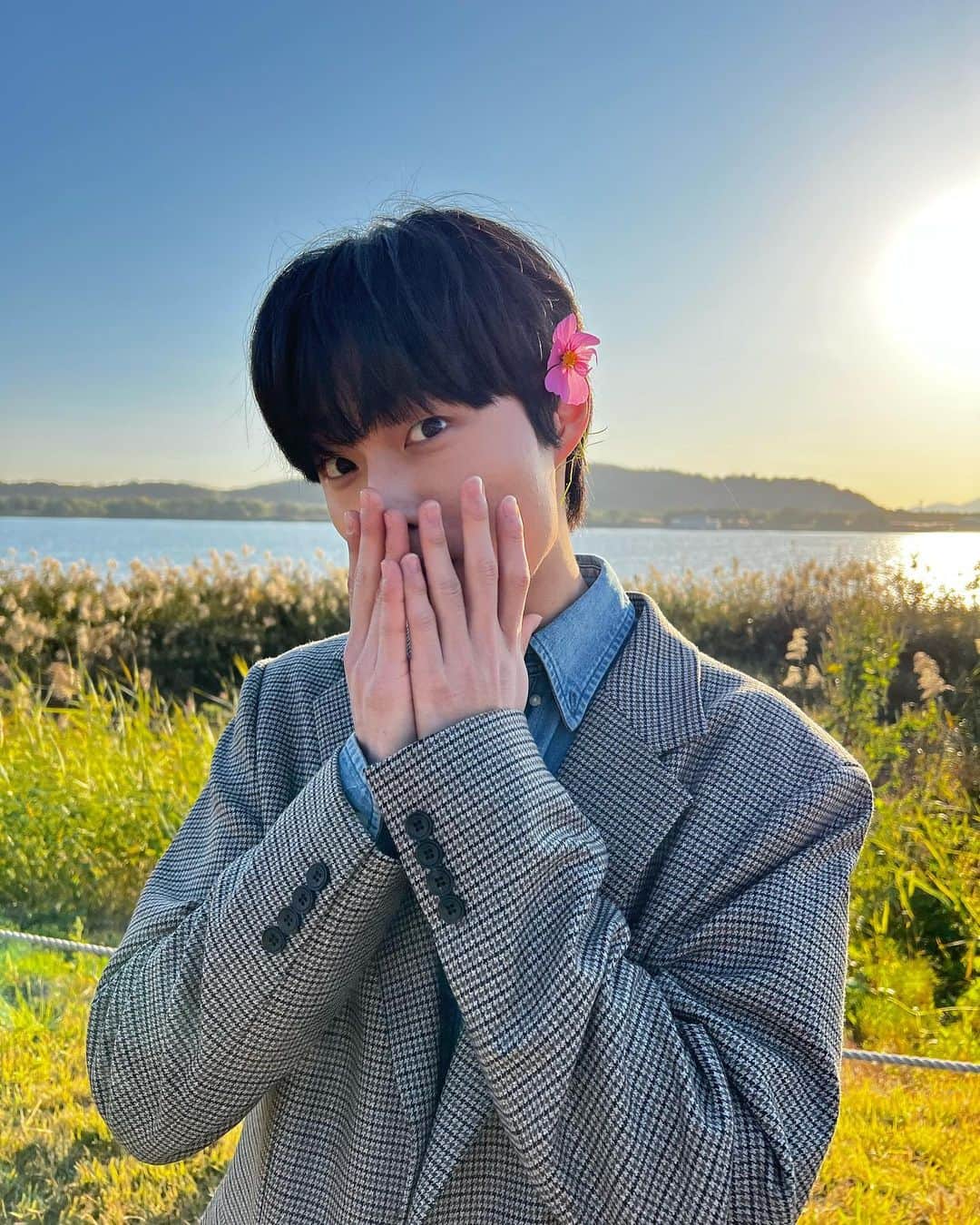 ユン・チャンヨンさんのインスタグラム写真 - (ユン・チャンヨンInstagram)「새해 복 많이 받아요 Happy new year! 💐」1月1日 12時57分 - yooncy1