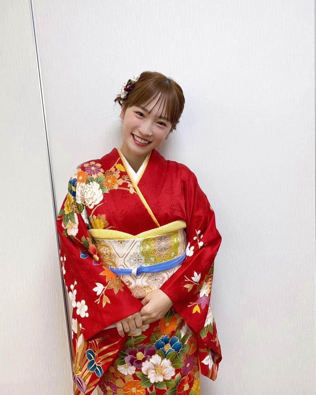 川栄李奈さんのインスタグラム写真 - (川栄李奈Instagram)「あけましておめでとうございます☺︎🎍 私事ではありますが この度、第二子を授かりました。 新しい命を迎えられることを家族みんなで楽しみにしております！ 温かく見守っていただけたら幸いです。 本年もよろしくお願い致します！」1月1日 6時00分 - rina_kawaei.official