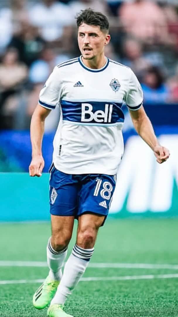 アレッサンドロ・シェプフのインスタグラム：「“Physically, it’s a different style of play. […] Here it’s more physical with big and strong players.”   Following his adjustment to a new country, team and league, midfielder Alessandro Schöpf is now looking forward to a full preseason to get ready for 2023 👊  📰 Link in bio for full story   #VWFC | #PlayerProfileSeries」