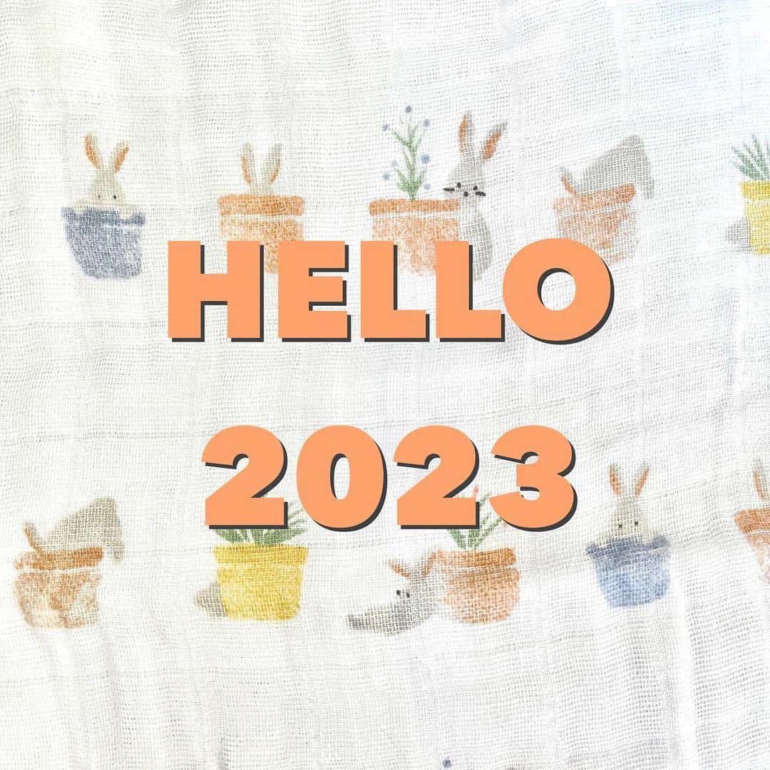 blossom39_officialのインスタグラム：「. HAPPY NEW YEAR 2023！！  今年もたくさんのハッピーをお届けできるよう努めて参りますので、blossom39をどうぞ宜しくお願いいたします。」