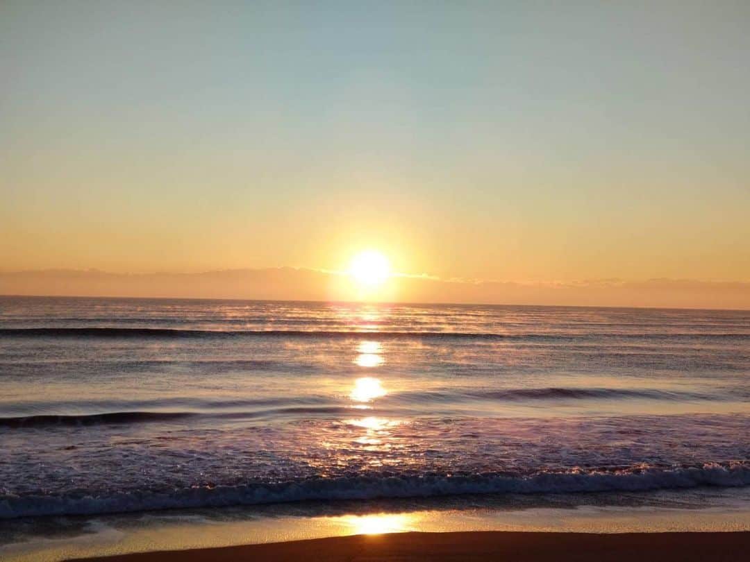 のインスタグラム：「. 明けましておめでとうございます🌅  今年もよろしくお願い致します！  #2023年 #気持ちを新たに頑張ります」