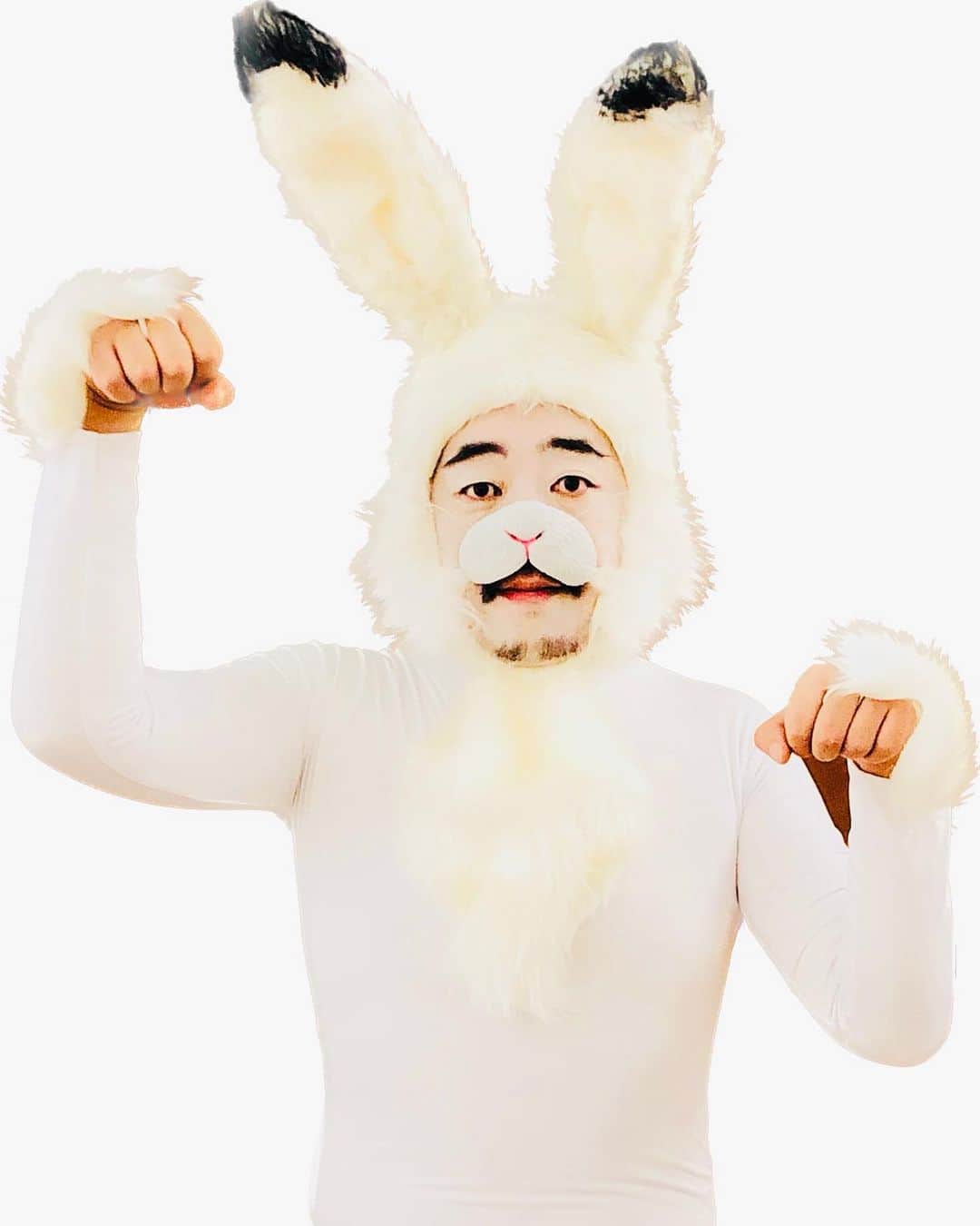 レキシのインスタグラム：「あけましておめでとうございます🌾 今年もよろしくお願いいたします🐇」