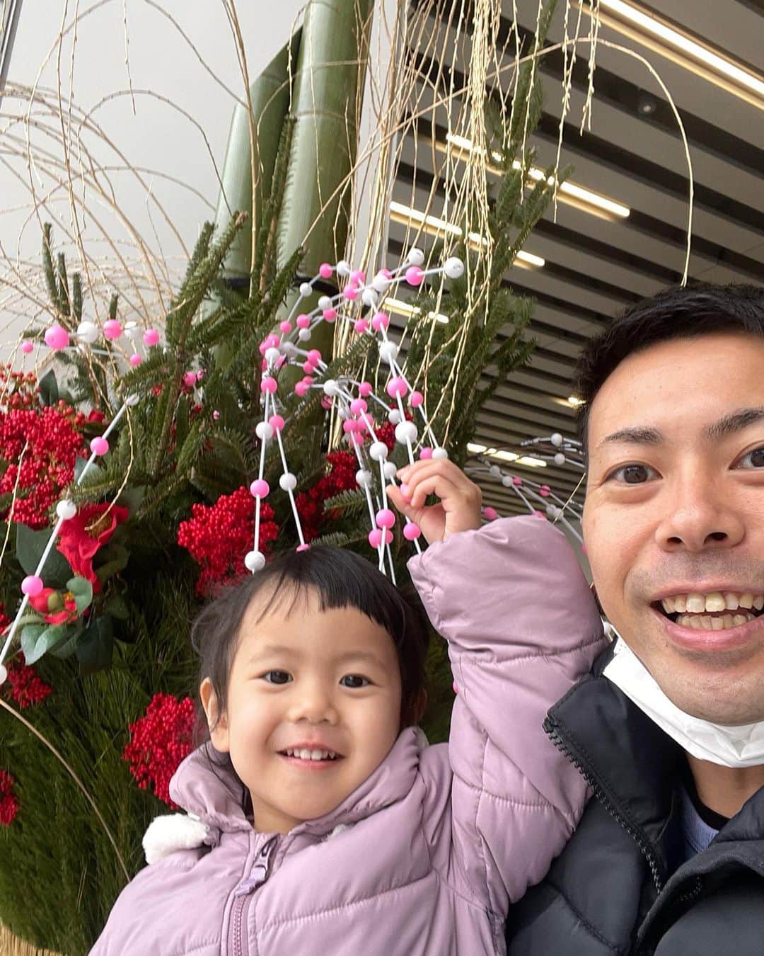 アキラ・コンチネンタル・フィーバーのインスタグラム：「🎍あけましておめでとうございます🎍 #正月　#happynewyear」