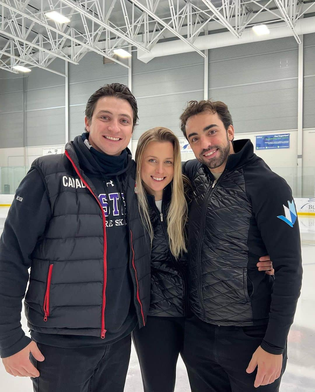 マディソン・ハベルのインスタグラム：「New Years Resolution : provide as much daily passion and inspiration as I receive working with the athletes and colleagues of @iceacademyofmontreal .」