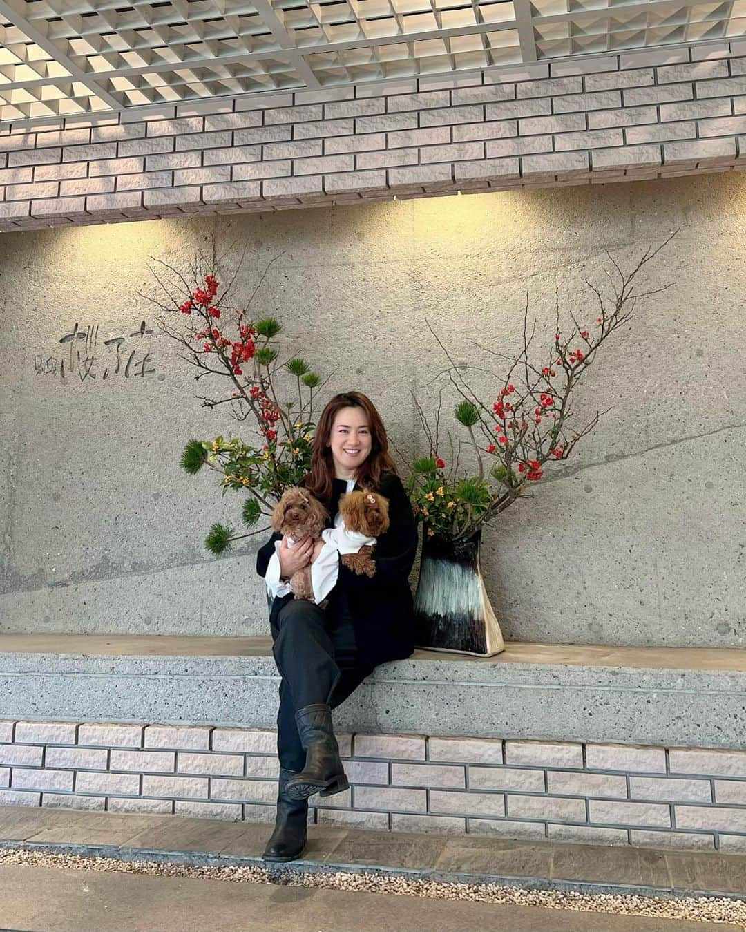 藤島妃呂子のインスタグラム：「2023年✨  新年あけましておめでとうございます。 今年もどうぞ宜しくお願い致します！  Happyがいっぱいな1年にするぞ！！  白味噌の京都風お雑煮。 好きだな〜❤️  #2023 #happynewyear #お雑煮」