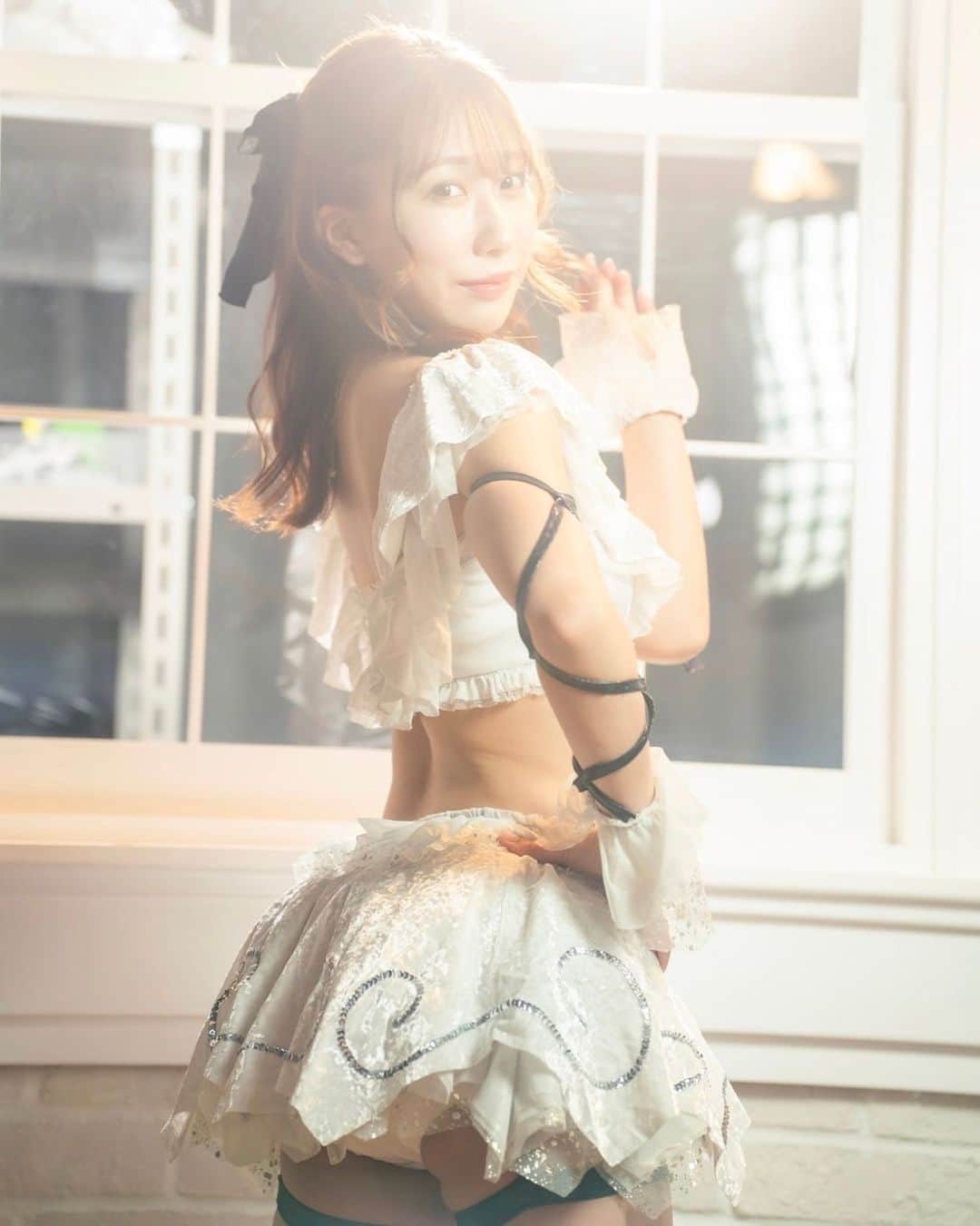 RIHOのインスタグラム：「HappyNewYear 🤍🐇⸒⸒」