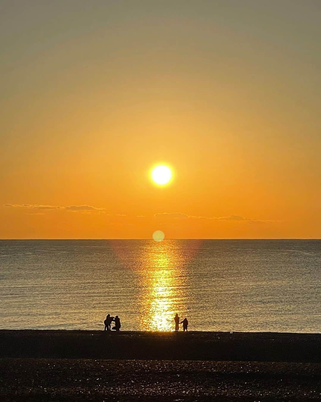 ISHIDAKOTONEさんのインスタグラム写真 - (ISHIDAKOTONEInstagram)「2023  初日の出」1月1日 22時15分 - this_is_koto